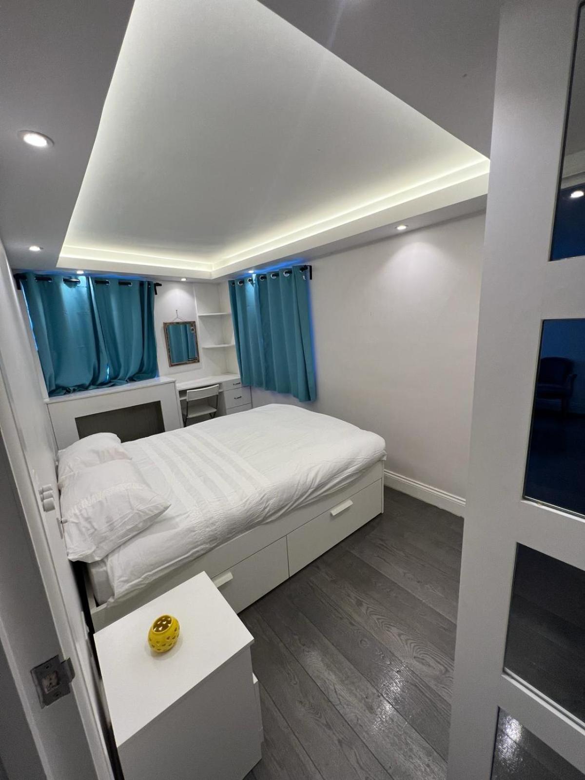 Lovely Chelsea Entire Apartment London City מראה חיצוני תמונה