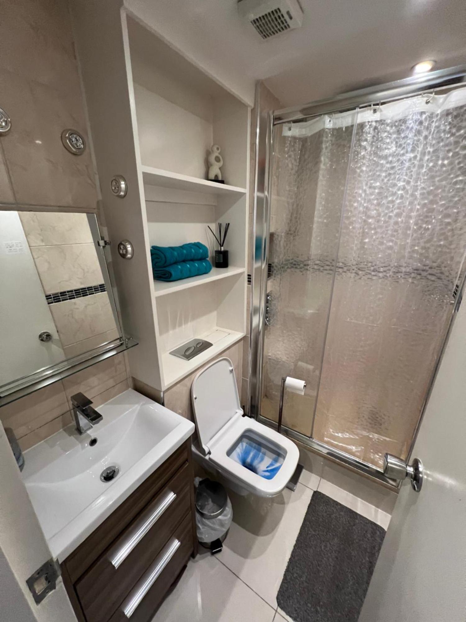Lovely Chelsea Entire Apartment London City מראה חיצוני תמונה